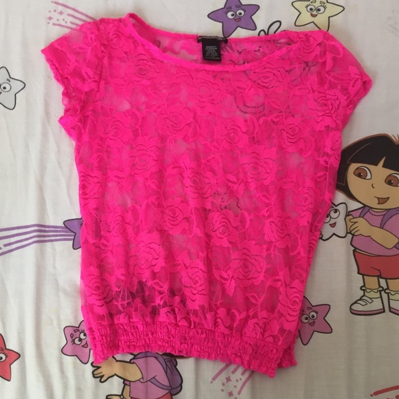 Floral highlight pink mesh ruched top shirt - Picture 3 of 7